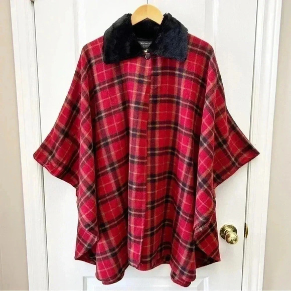 Specialty House Poncho Cape Shawl Fur Collar Tartan Plaid Red Black Medium - Picture 3 of 16